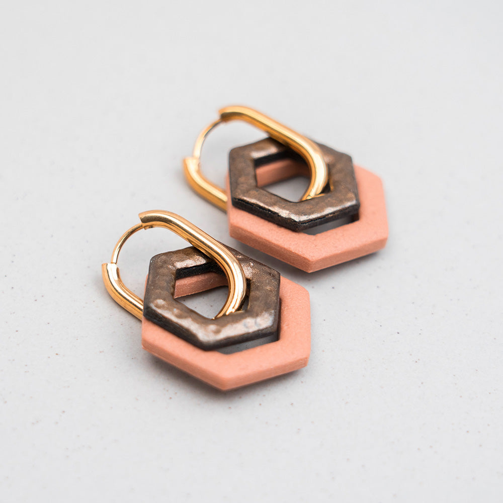 Creolen "Hexa Bold" in Bronze & Haselnuss - Hexagon