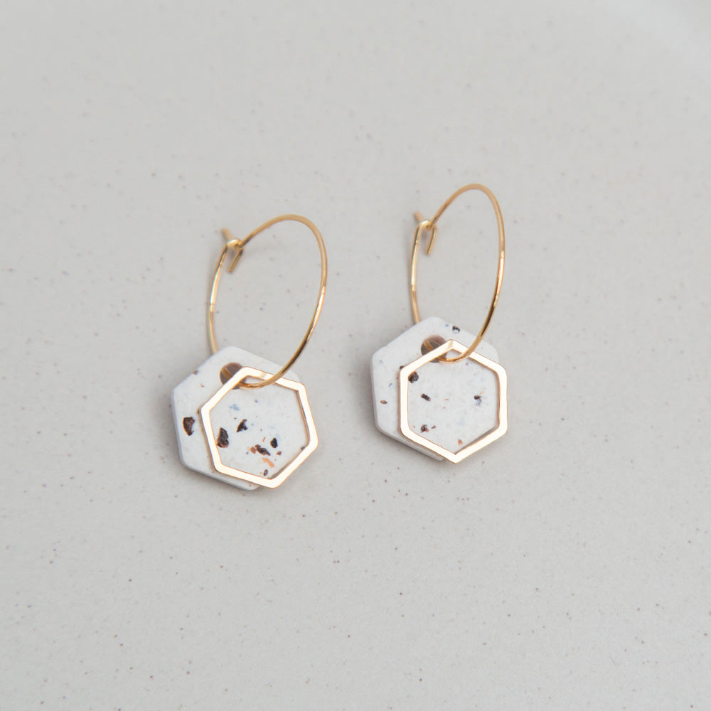Ohrringe Creolen "Hexa" - Beige Brew