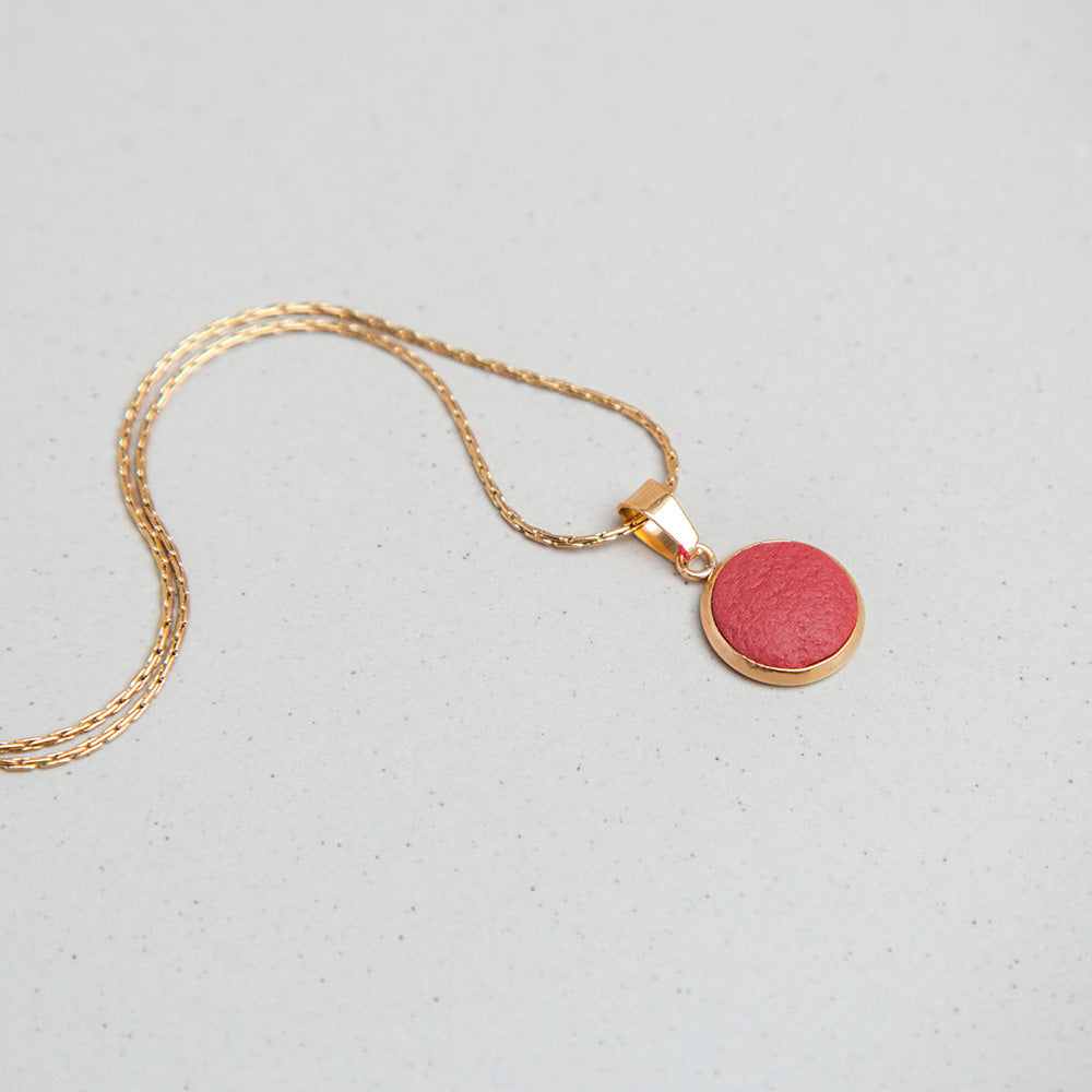 Kette - "Pure Dots" Rostrot - goldfarben