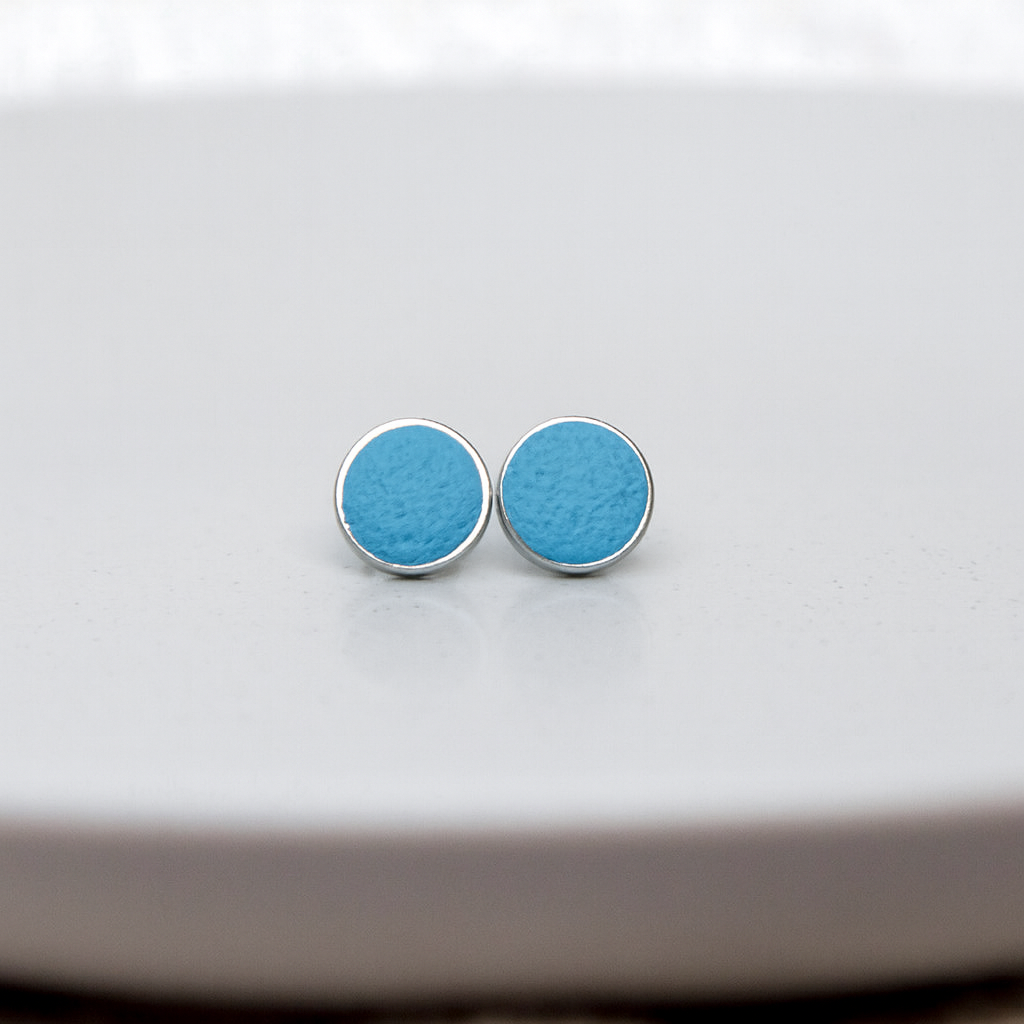 Ohrringe "Pure Dots" Kornblumenblau silberfarben