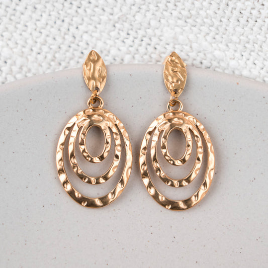 Ohrringe "Verborgene Kraft" aus Edelstahl in goldfarben