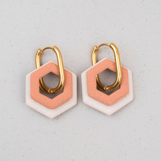 Creolen "Hexa Bold" in Haselnuss & Sand - Hexagon