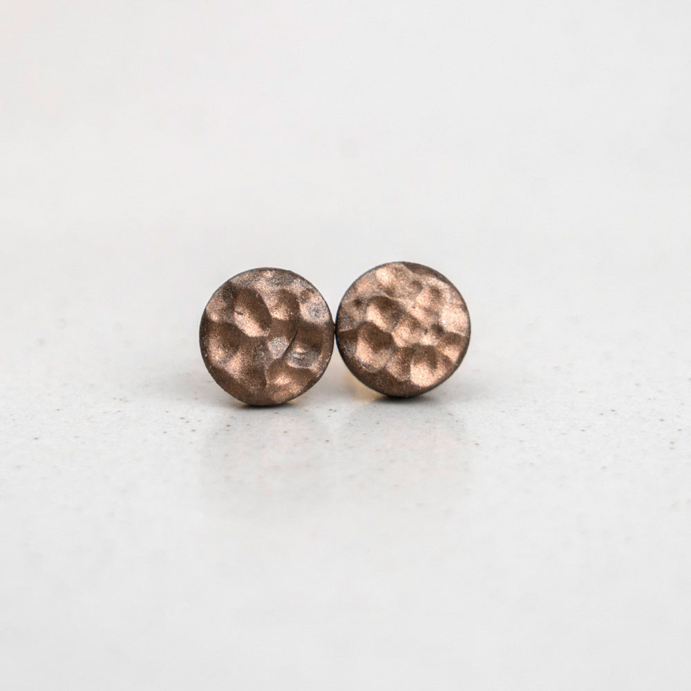 Ohrringe "Pure Dots" Bronze mit Hammerschlag-Effekt