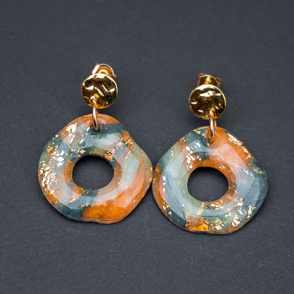 Ohrringe - "Celestial" - organisch - Stecker in Hammerschlagoptik