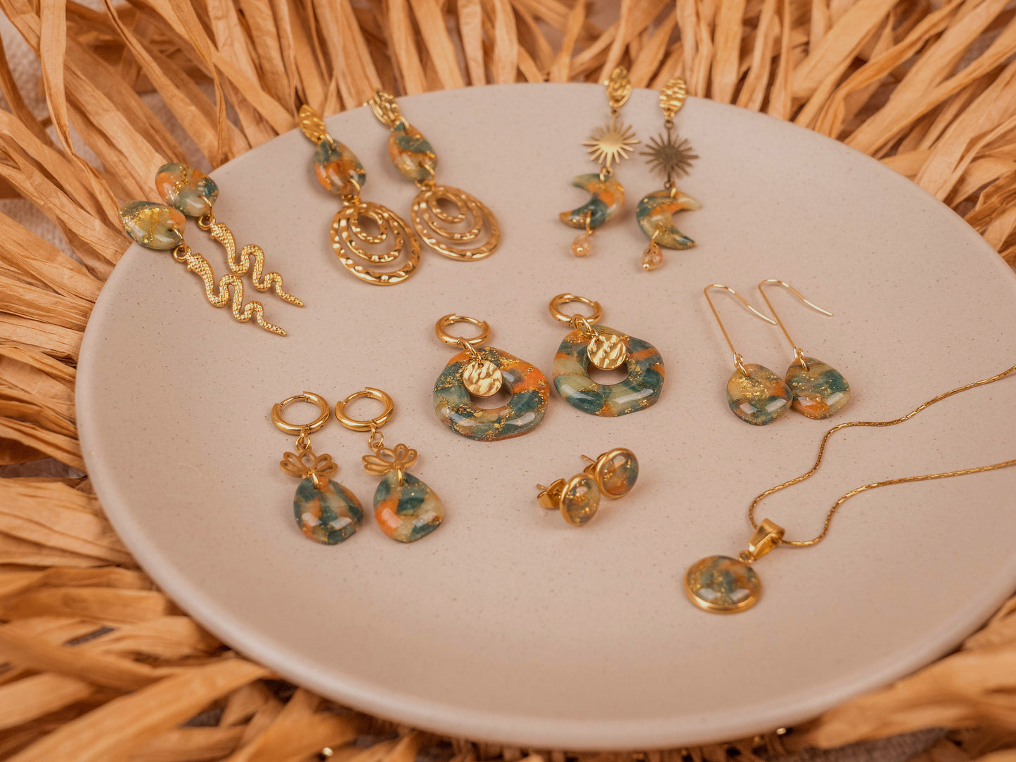 Ohrringe - "Celestial" - organisch - Element in Hammerschlagoptik