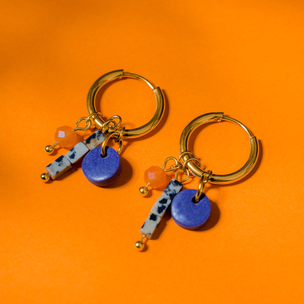 Ohrringe - GLÜCKSPILZ - Creolen mit Dalmatinerstein-Anhängern & Rotem Aventurin