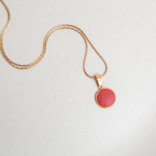 Kette - "Pure Dots" Rostrot - goldfarben
