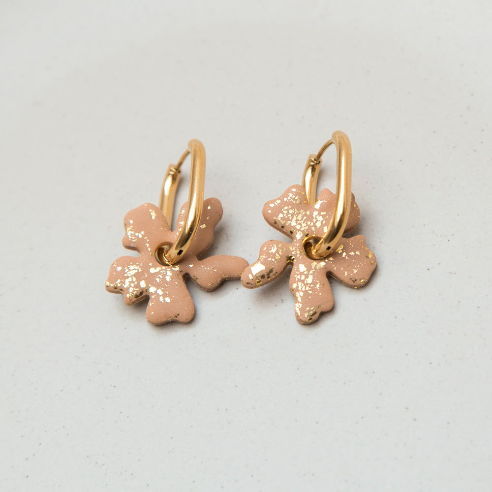 Ohrringe "Chunky Bloom" ✿ Haselnuss goldfarbene Akzente