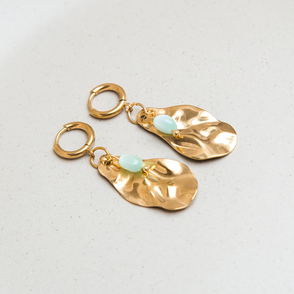 Ohrringe mit grünen Natursteinen