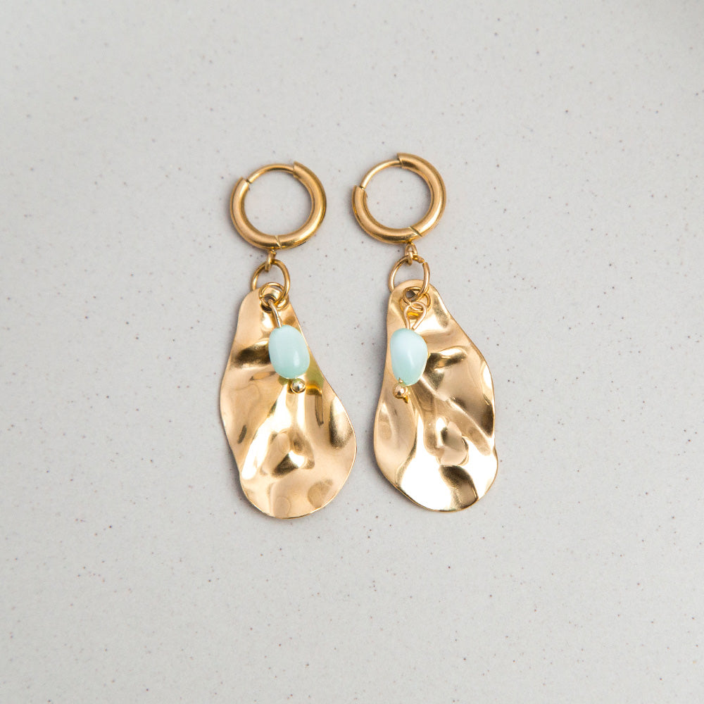 Ohrringe mit grünen Natursteinen