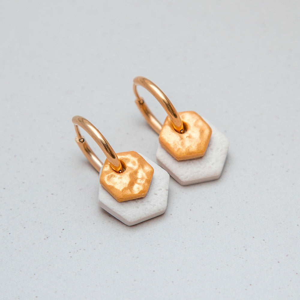 Ohrringe Creolen "Gold & Sand" Hexagon